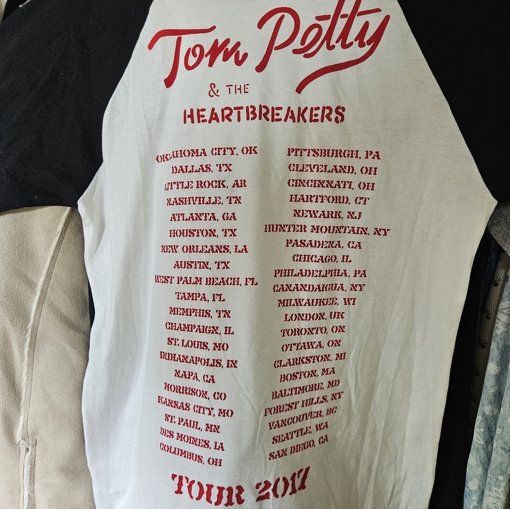 Tom Petty & The Heartbreakers 2017 40th Anniversary Tour Concert Tee